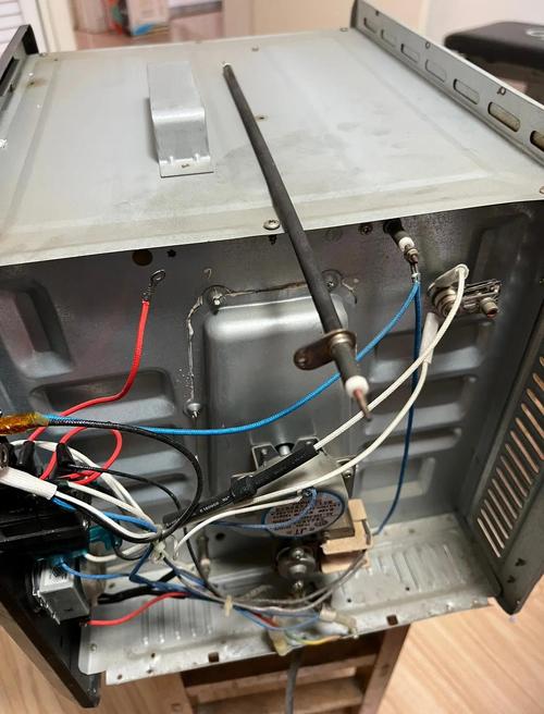 烤箱电源灯亮却不工作,是哪里出问题了?-第1张图片-索能光电网 烤箱电源灯亮却不工作,是哪里出问题了?-第1张图片-索能光电网