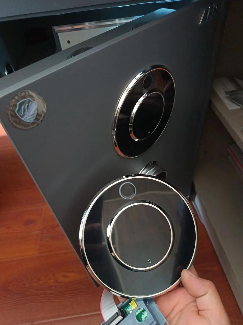 保险箱维修费用一般是多少？-第2张图片-索能光电网