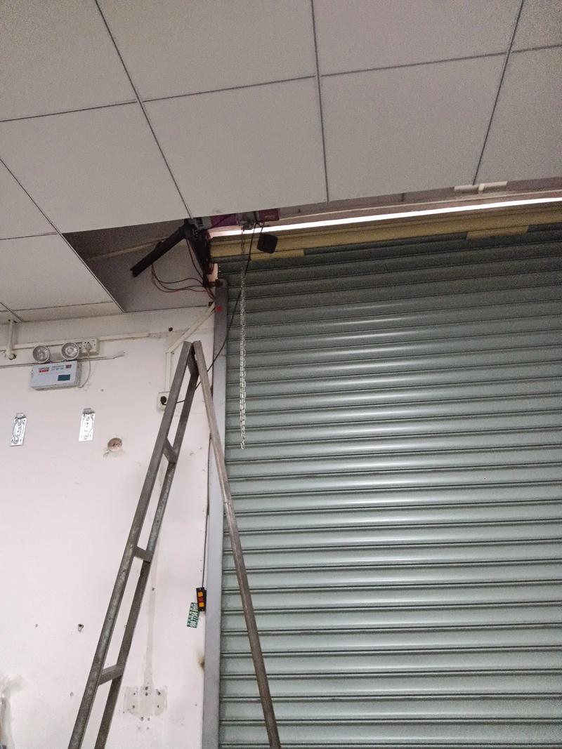 修电卷闸门价格一般多少？-第2张图片-索能光电网