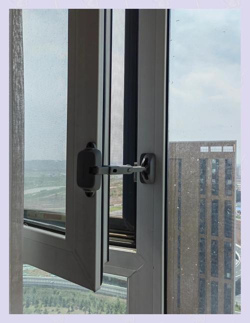 负一层固定窗如何正确设置？-第2张图片-索能光电网