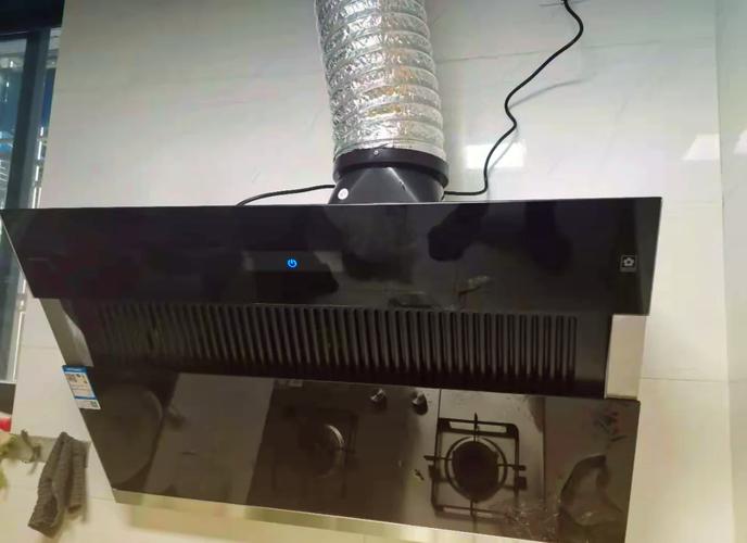 油烟机风扇卸不掉？卡死还是螺丝藏哪了？-第3张图片-索能光电网