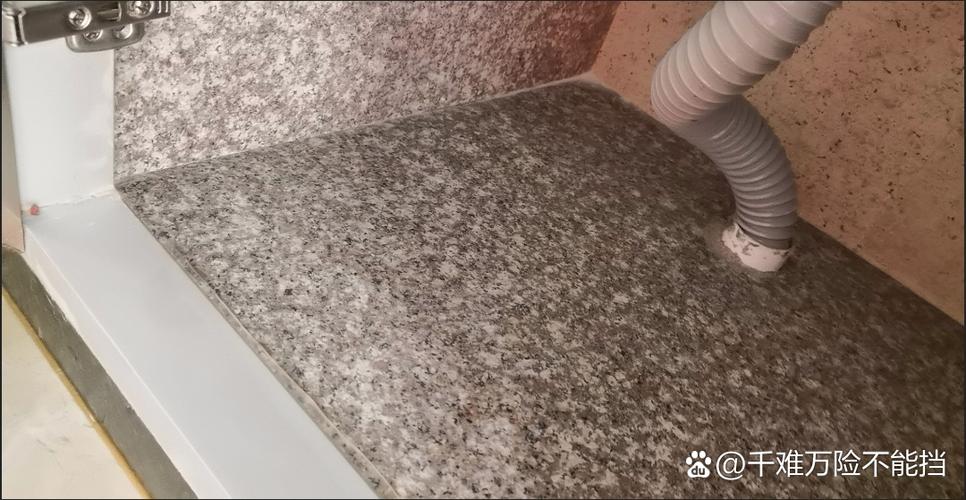 床上盆水管用什么材质？-第1张图片-索能光电网