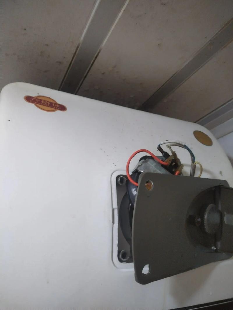 小热水器坏了自己能修吗？-第2张图片-索能光电网