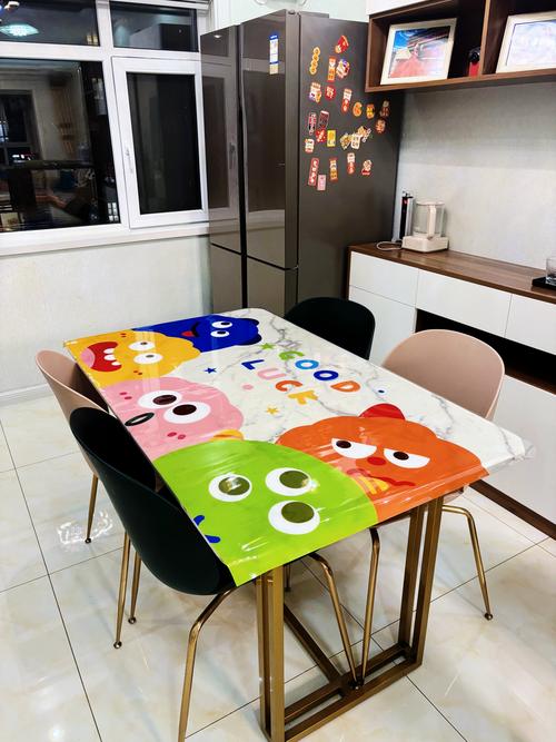 餐桌垫选什么材质最实用耐用？-第1张图片-索能光电网