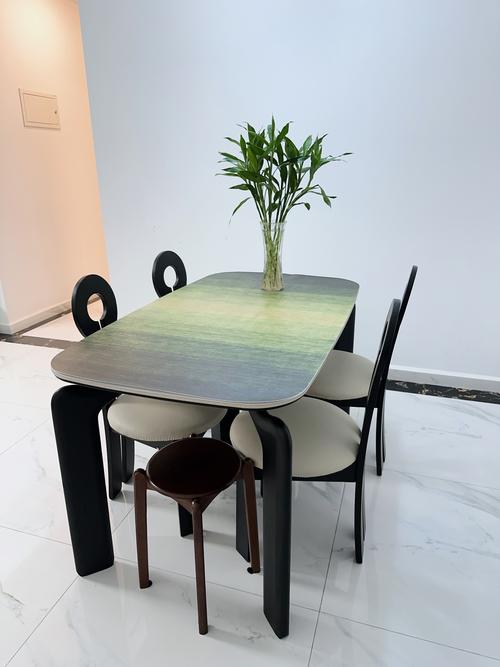 餐桌垫选什么材质最实用耐用？-第2张图片-索能光电网