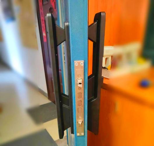 王力防盗门锁体怎么换？步骤详解-第3张图片-索能光电网