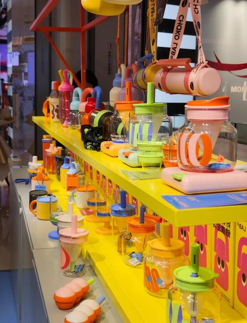 烧水壶底现彩虹是何原因？-第2张图片-索能光电网