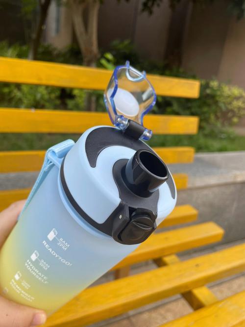 烧水壶底现彩虹是何原因？-第3张图片-索能光电网