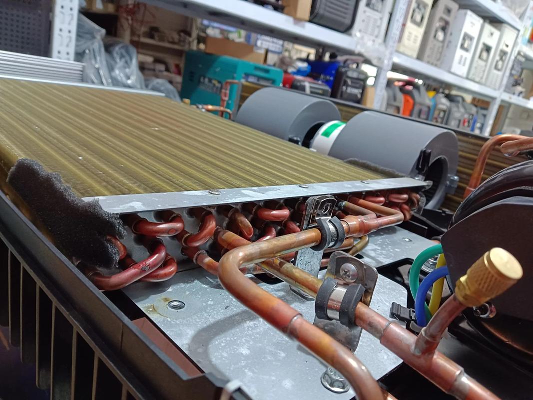 空调哪些部件是铜制的？-第3张图片-索能光电网