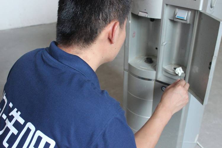 石狮饮水机清洗消毒的正确方法是什么？-第3张图片-索能光电网