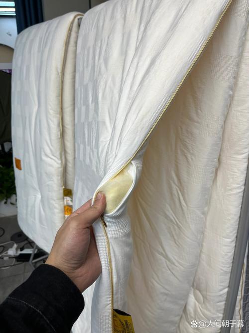 黑心棉被用作婴儿被-第2张图片-索能光电网