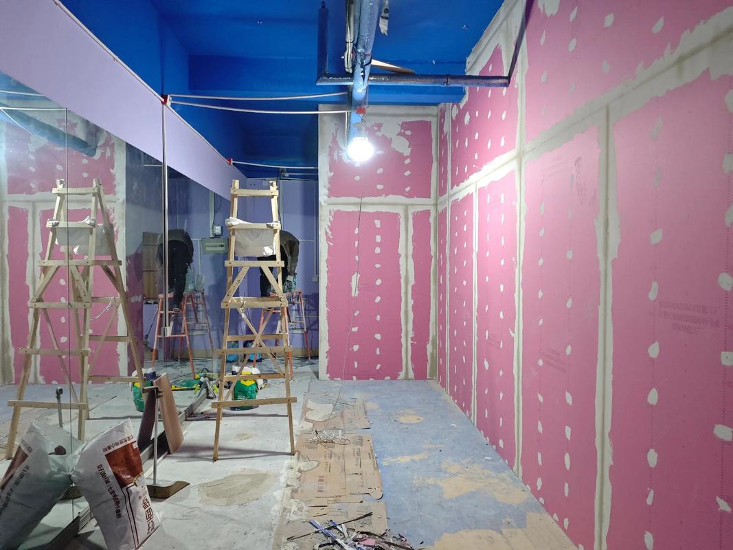 隔断安装该找什么师傅?-第1张图片-索能光电网 隔断安装该找什么师傅?-第1张图片-索能光电网