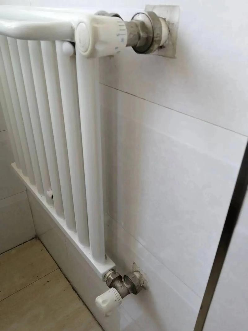 暖气片漏水是何原因导致？-第1张图片-索能光电网