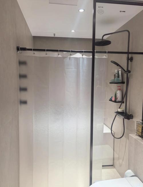 浴室柜往外溅水是哪里出了问题?-第1张图片-索能光电网 浴室柜往外溅水是哪里出了问题?-第1张图片-索能光电网