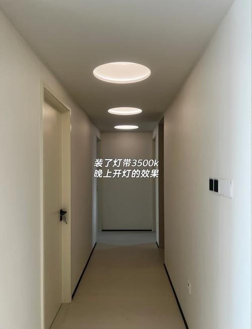 走廊有梁怎么选灯不挡梁又亮堂?-第1张图片-索能光电网 走廊有梁怎么选灯不挡梁又亮堂?-第1张图片-索能光电网
