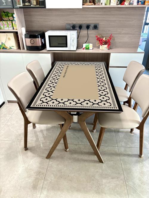 餐桌垫选什么材质最实用？-第2张图片-索能光电网