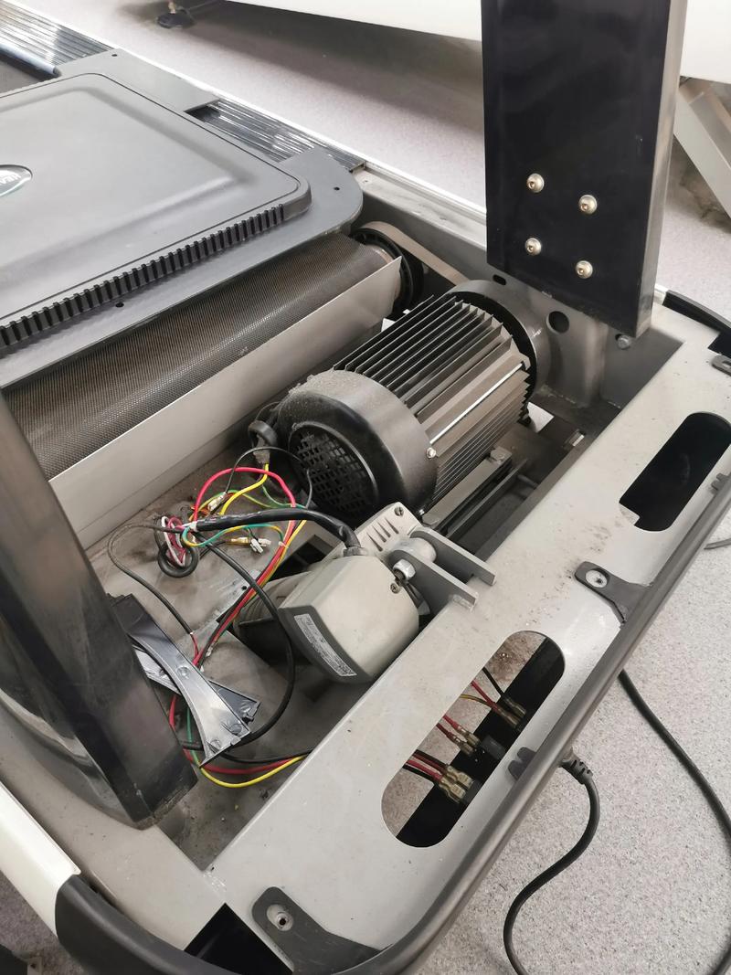 跑步机维修电话多少？-第1张图片-索能光电网