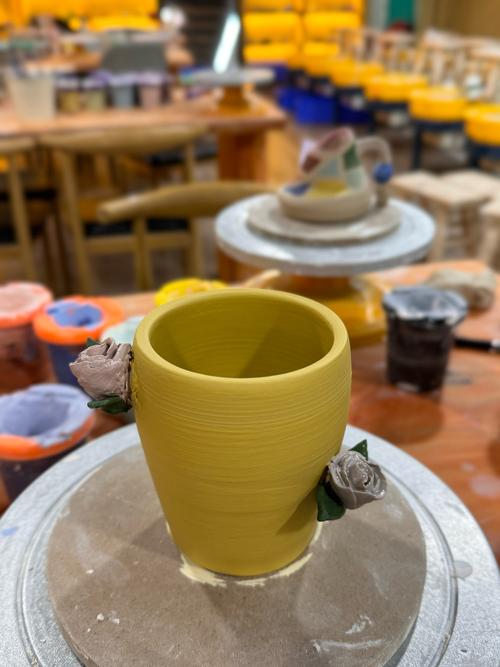 破陶罐巧变花瓶?旧物改造有妙招?-第2张图片-索能光电网 破陶罐巧变花瓶?旧物改造有妙招?-第2张图片-索能光电网