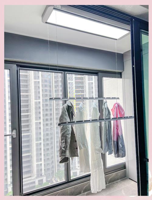 露台阳光房晾衣，怎么兼顾美观与实用？-第2张图片-索能光电网