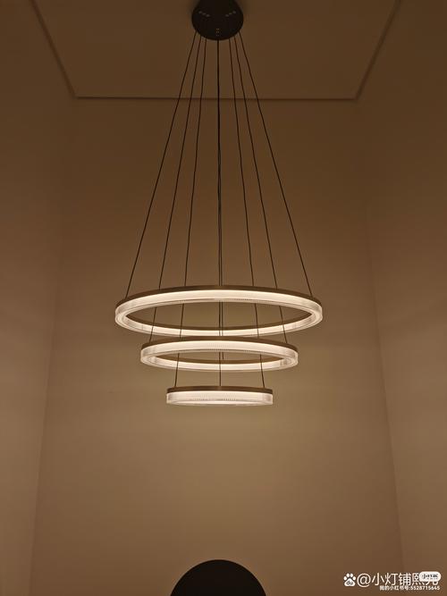 当下最流行哪种吊灯材质？-第1张图片-索能光电网