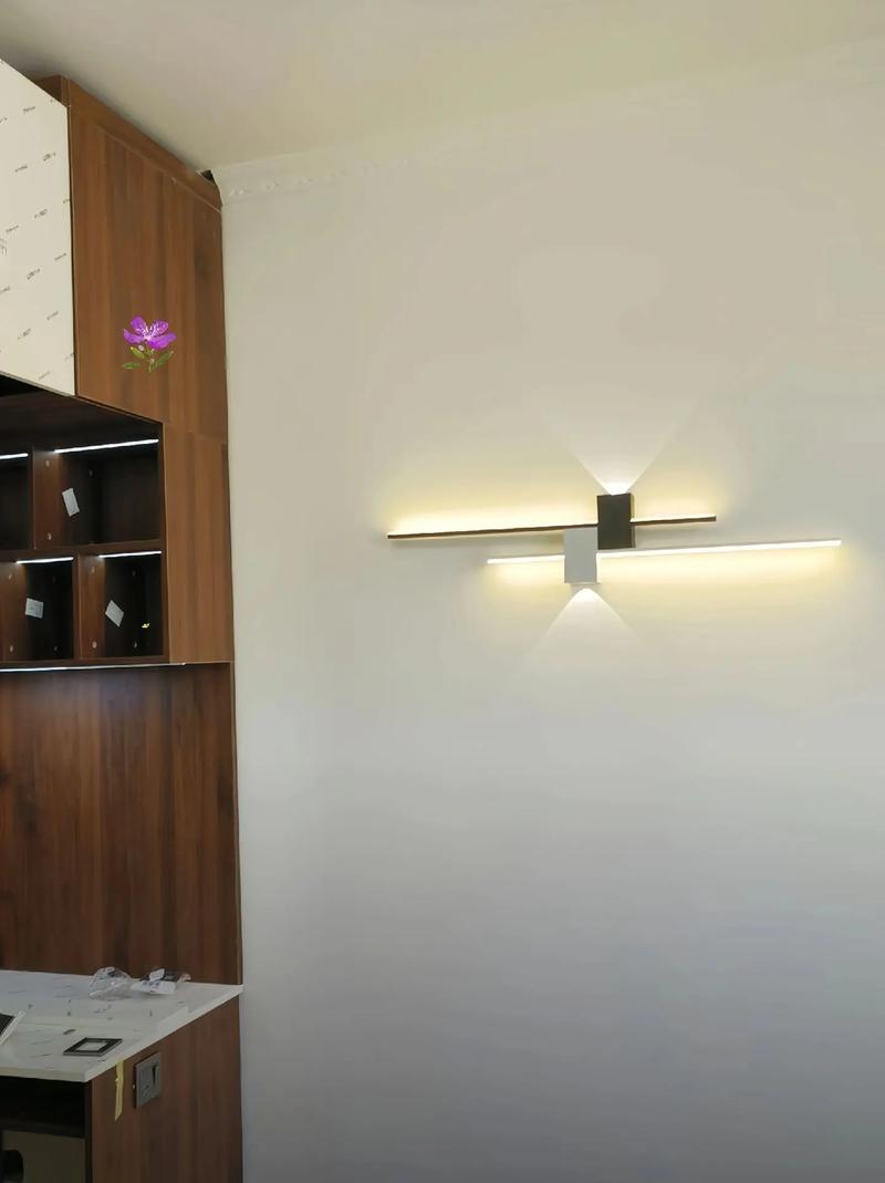 墙壁灯装在什么位置最合适？-第1张图片-索能光电网