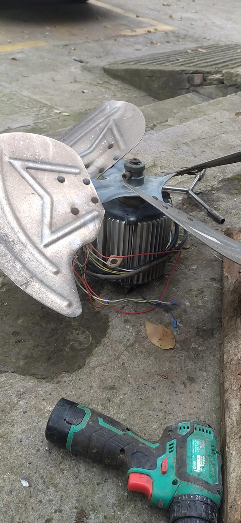 排气扇不转？30秒学会自己修！-第2张图片-索能光电网