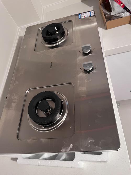 煤气灶上有什么？安全隐患还是生活日常？-第3张图片-索能光电网