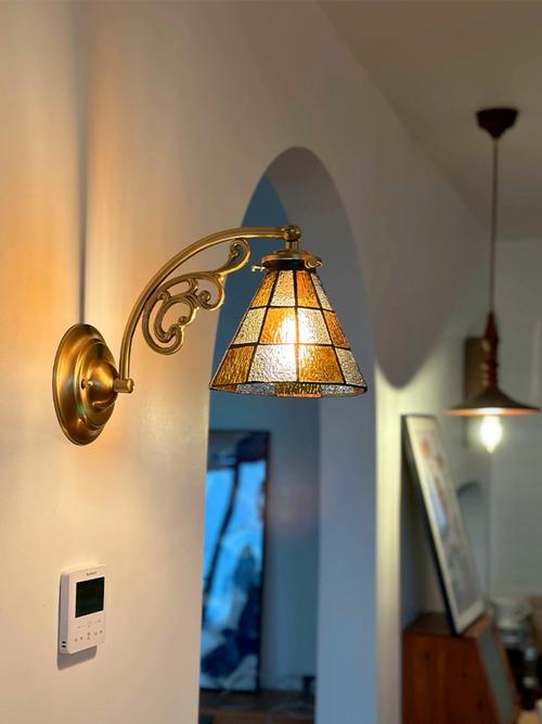 镜前灯选什么光色最护眼显色？-第3张图片-索能光电网