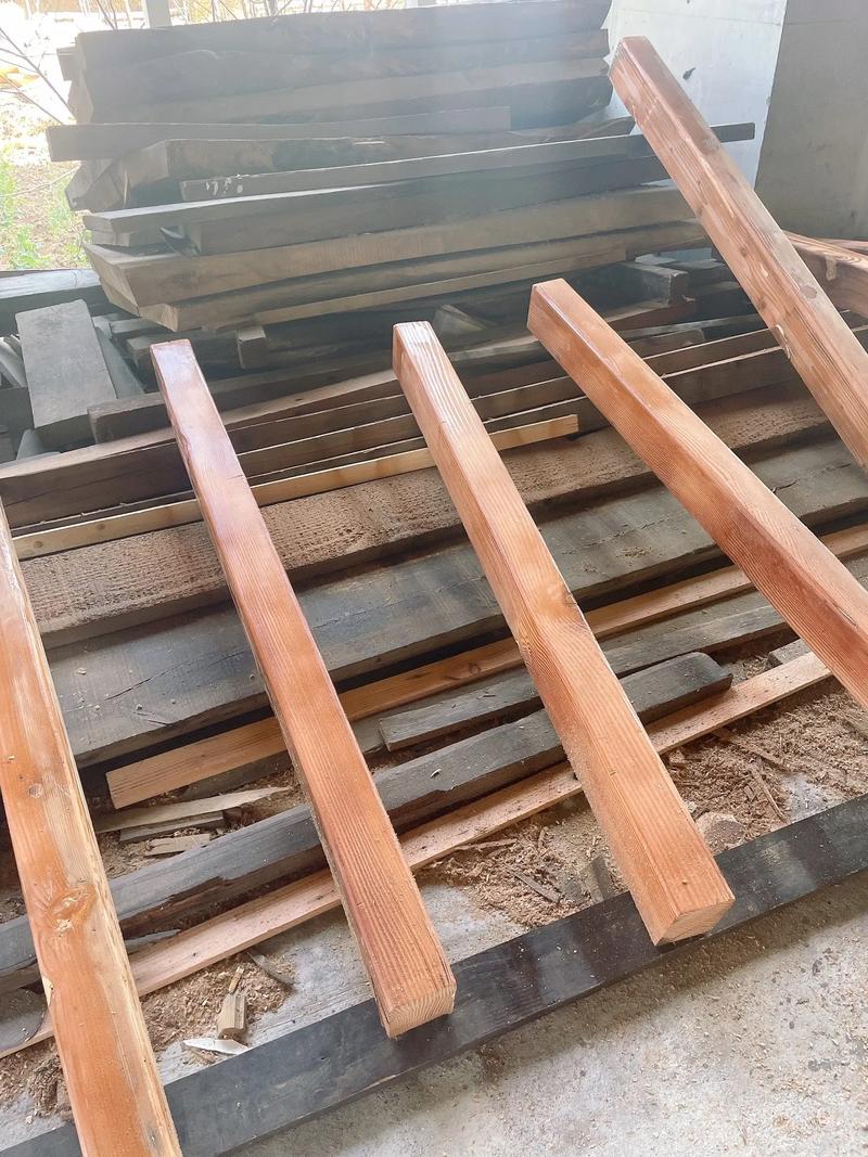 木板吊顶泡水用什么材料最合适？-第3张图片-索能光电网