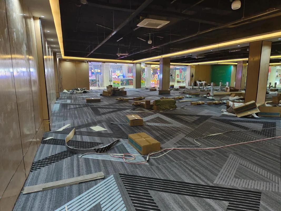 地毯铺好了不给钱怎么办？-第3张图片-索能光电网