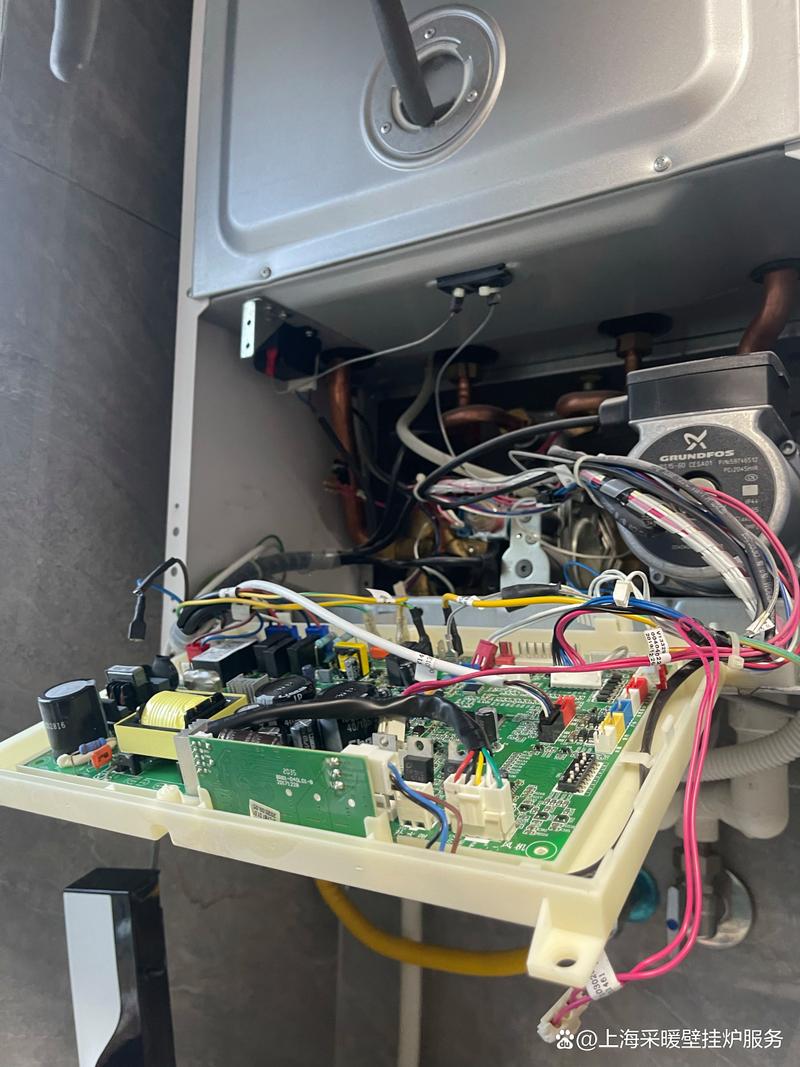 壁挂炉维修行业现状如何？前景怎样？-第1张图片-索能光电网