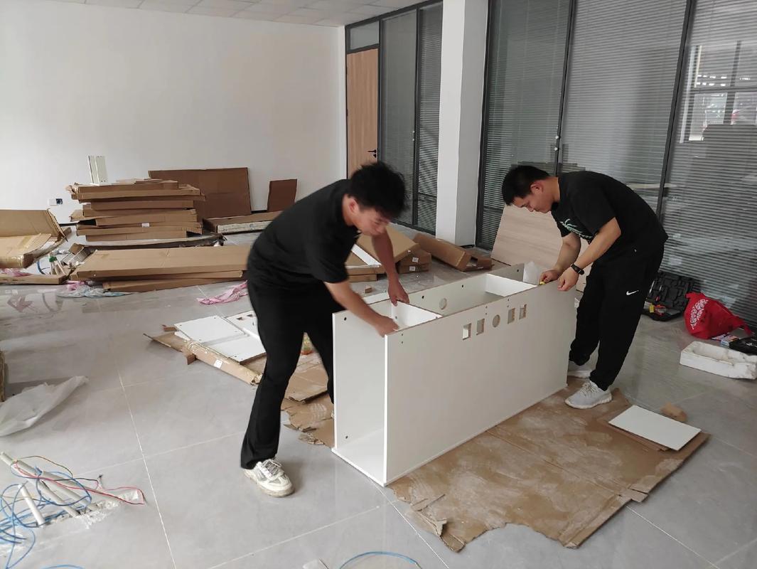 家具安装工作辛苦吗?前景如何?-第1张图片-索能光电网 家具安装工作辛苦吗?前景如何?-第1张图片-索能光电网
