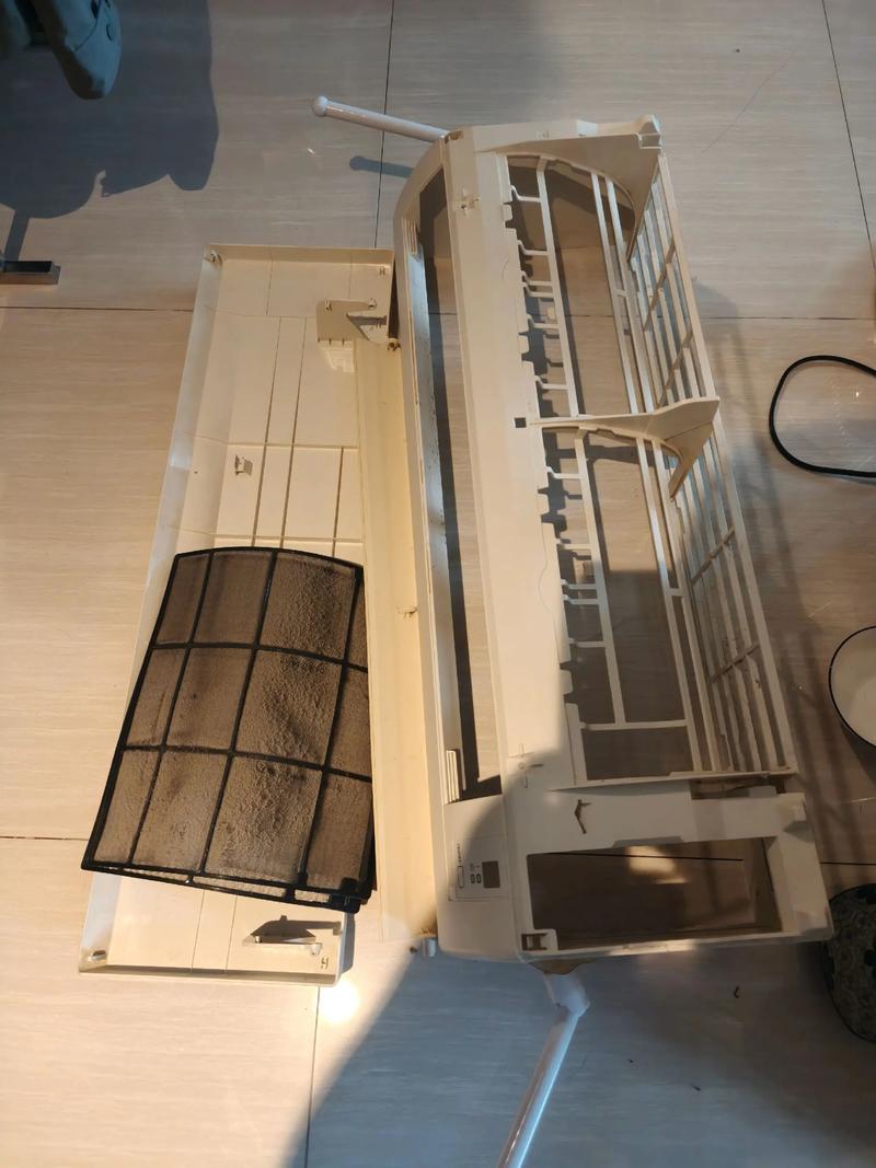 特大号空调内机壳拆卸步骤是什么？-第3张图片-索能光电网