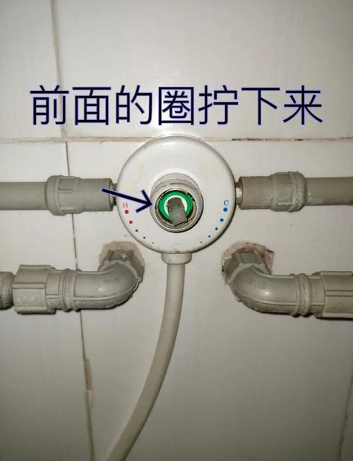 花洒接头漏水如何自己解决？-第1张图片-索能光电网