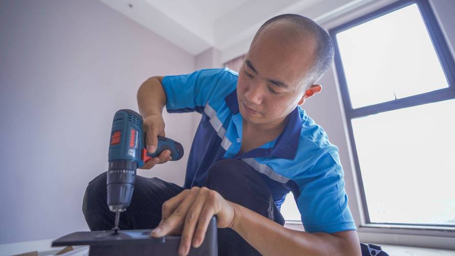 万师傅上门费具体怎么算？-第1张图片-索能光电网