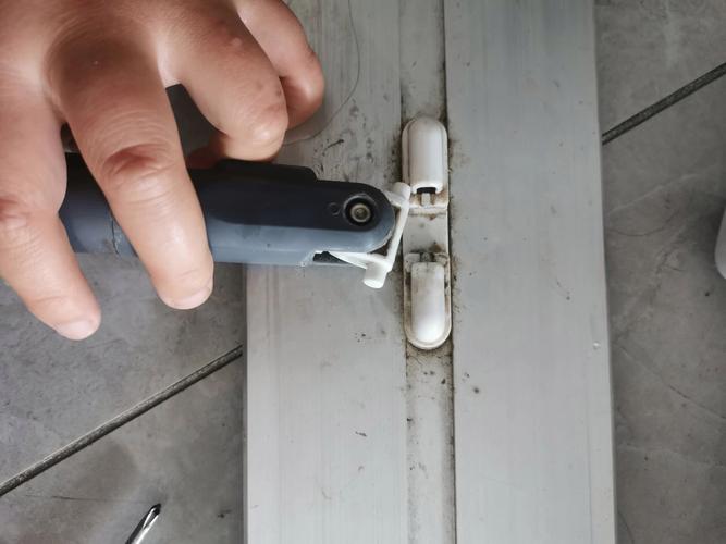 拖把塑料头频繁脱落怎么解决？-第2张图片-索能光电网