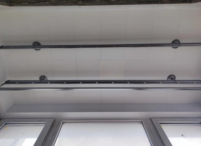 吊顶后晾衣架怎么装才稳固？-第1张图片-索能光电网