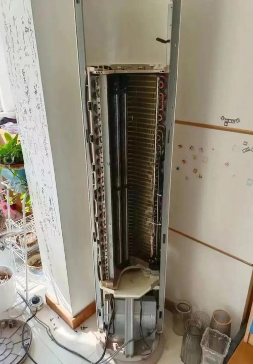 冷柜散热片堵塞如何清洗？-第3张图片-索能光电网