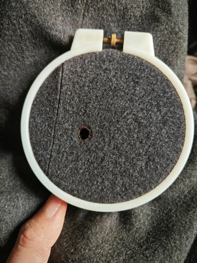 地毯烟头烫破洞怎么修复不留痕？-第3张图片-索能光电网