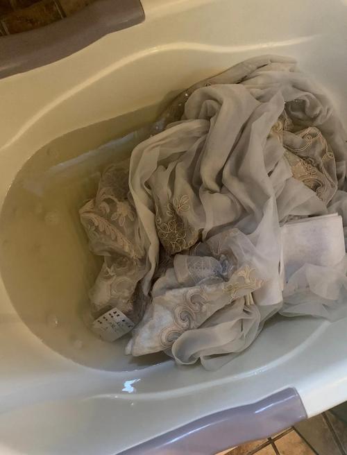 纱帘洗破了该如何补救?-第2张图片-索能光电网 纱帘洗破了该如何补救?-第2张图片-索能光电网