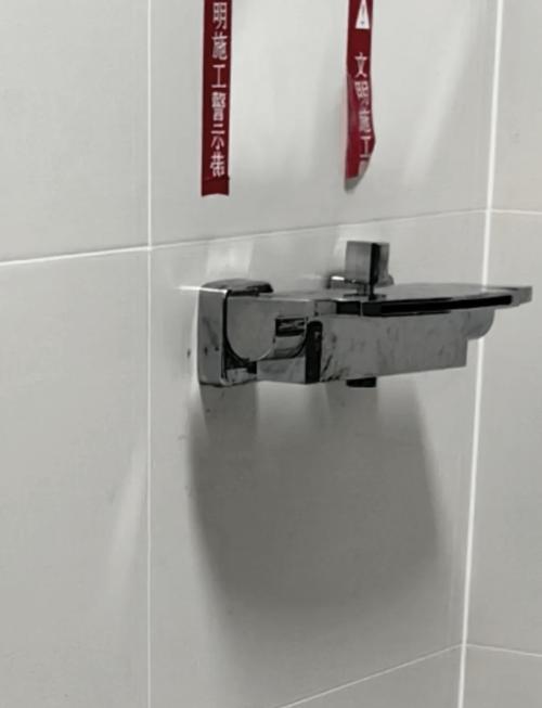 亚克力浴缸发黄了怎么快速变白?-第3张图片-索能光电网 亚克力浴缸发黄了怎么快速变白?-第3张图片-索能光电网