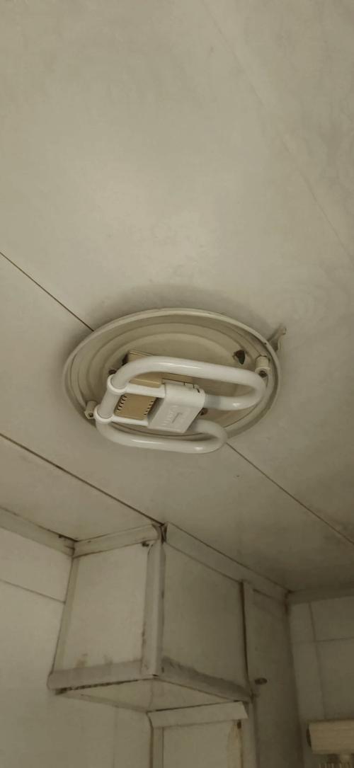 集成吊顶浴霸灯怎么换？-第2张图片-索能光电网