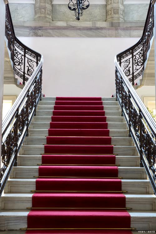 楼梯地毯铺贴该用什么水?-第3张图片-索能光电网 楼梯地毯铺贴该用什么水?-第3张图片-索能光电网