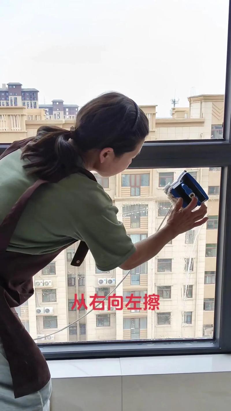 饭桌玻璃刮花了怎么修复?-第1张图片-索能光电网 饭桌玻璃刮花了怎么修复?-第1张图片-索能光电网