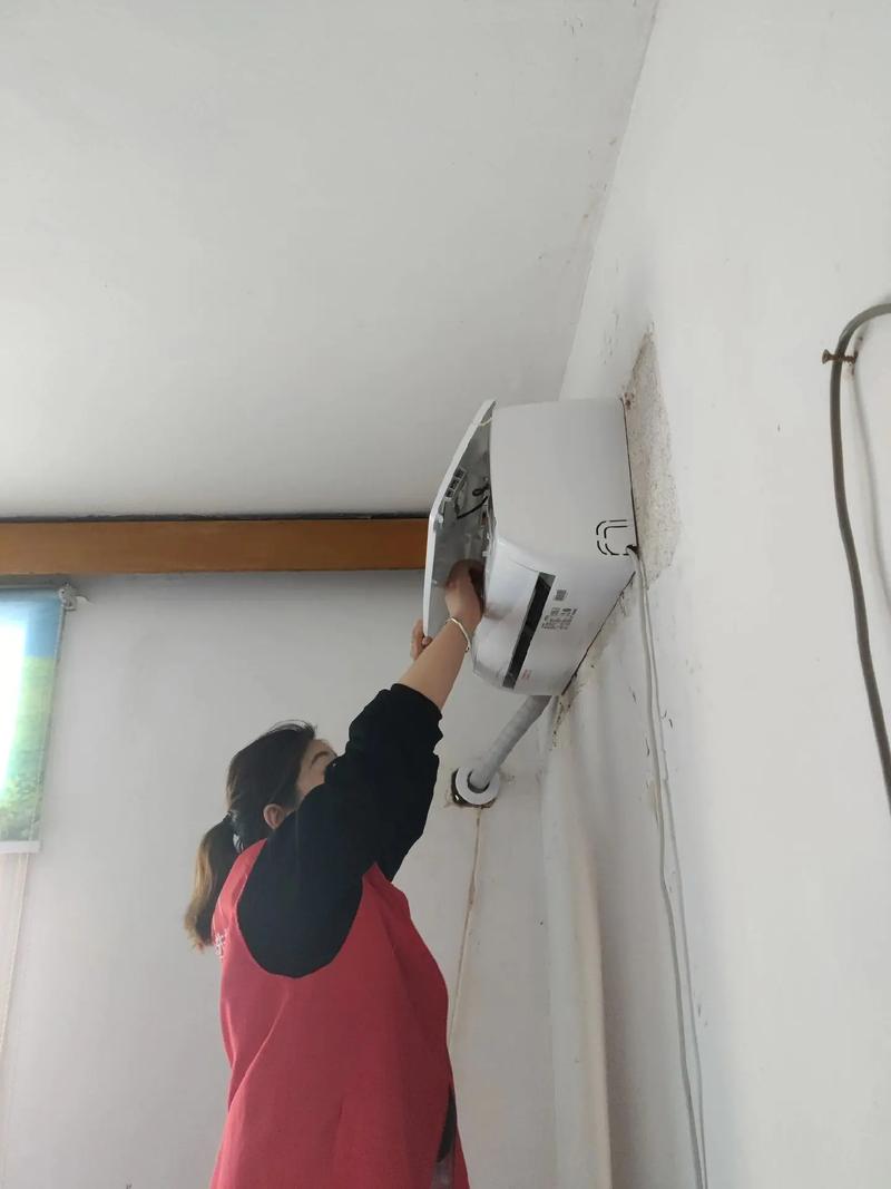 武汉格力空调清洗电话是多少？-第2张图片-索能光电网