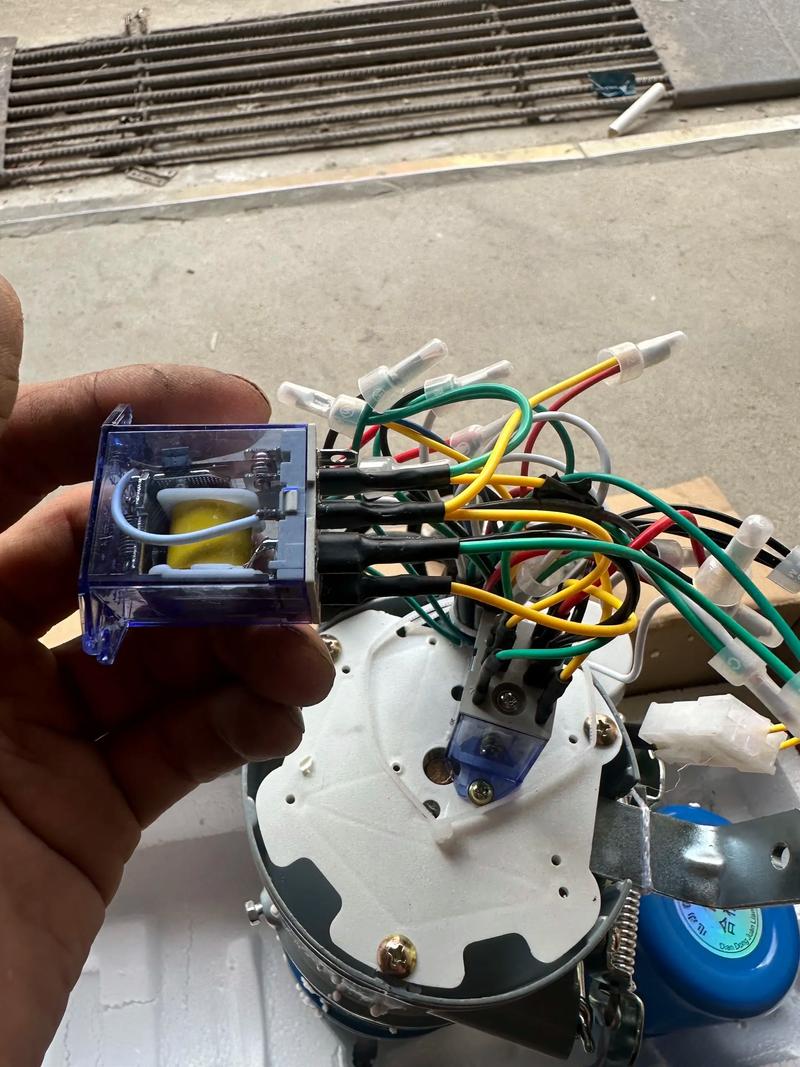 卷帘门电机不转,如何快速修复?-第2张图片-索能光电网 卷帘门电机不转,如何快速修复?-第2张图片-索能光电网