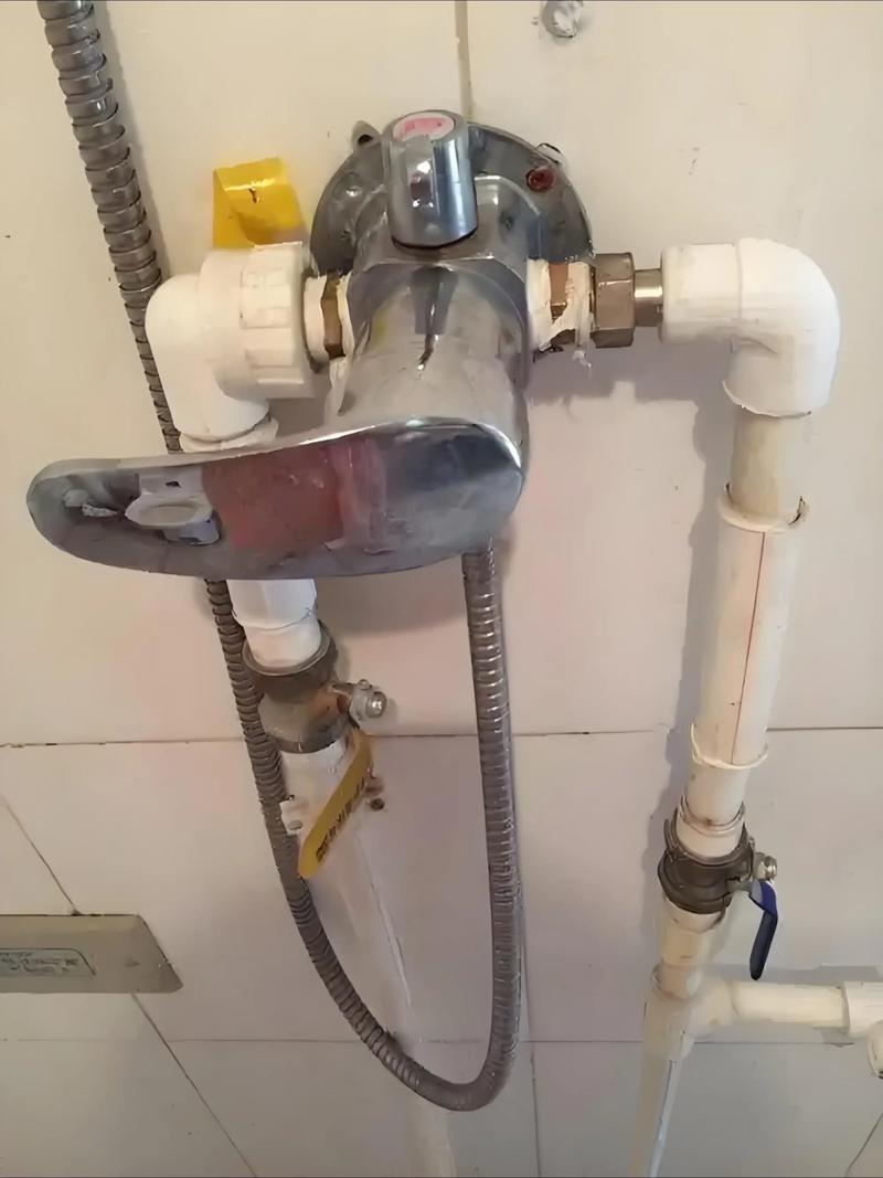 花洒连接处漏水，自己能修吗？-第3张图片-索能光电网