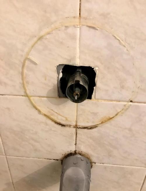 淋浴阀门漏水怎么修？-第1张图片-索能光电网