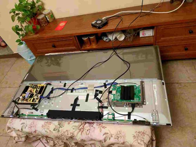 电视机受潮烧了还能修吗?-第2张图片-索能光电网 电视机受潮烧了还能修吗?-第2张图片-索能光电网