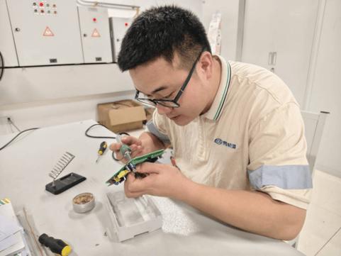 福州美博空调维修电话是多少？-第3张图片-索能光电网